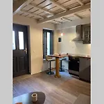 Retro Central Apartment