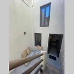 Retro Central Apartment